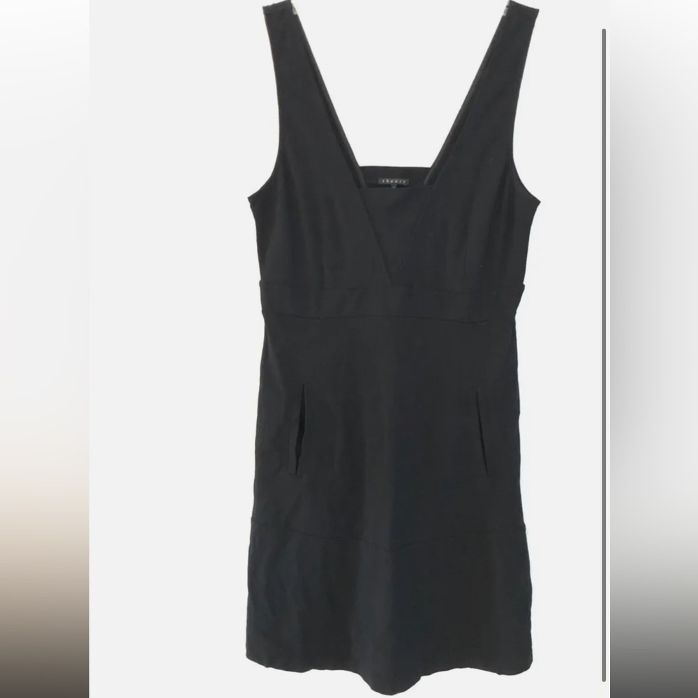 Theory  - Amika  -  Black V cut sleeveless fitted Cocktail mini dress | small